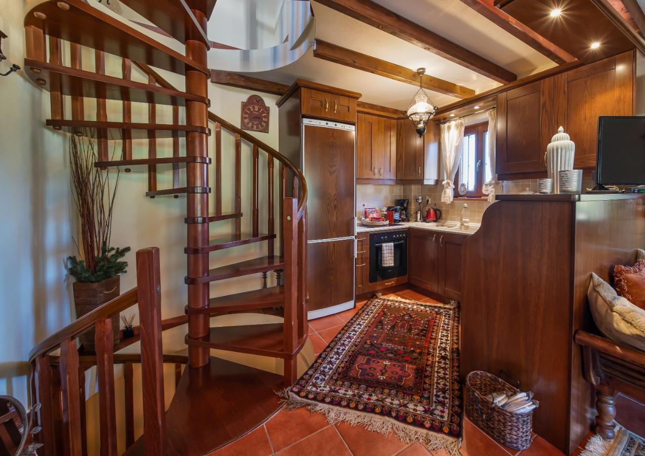 Livadi Cozy Villa Arachova Exterior photo